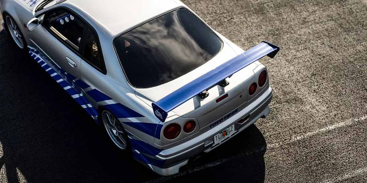 Kyosho Resin Nissan GT-R 2001 Fast & Furious Silver/Blue Stripes 1/12
