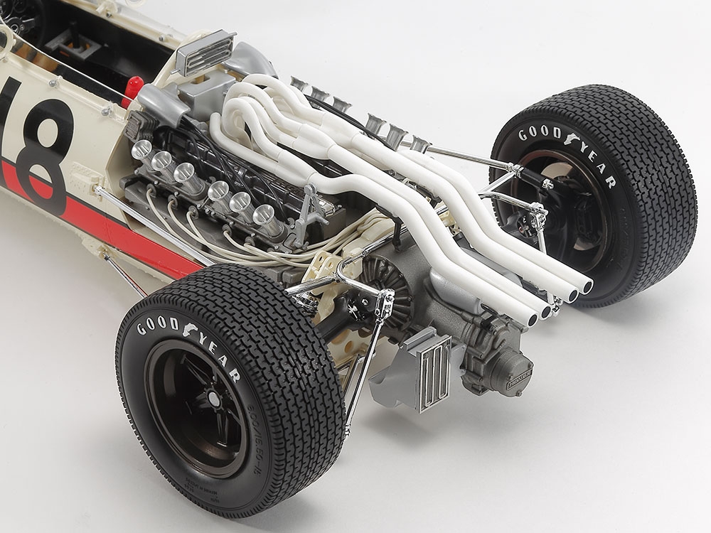 Tamiya Honda RA273 met Photo Etched Parts 1/12