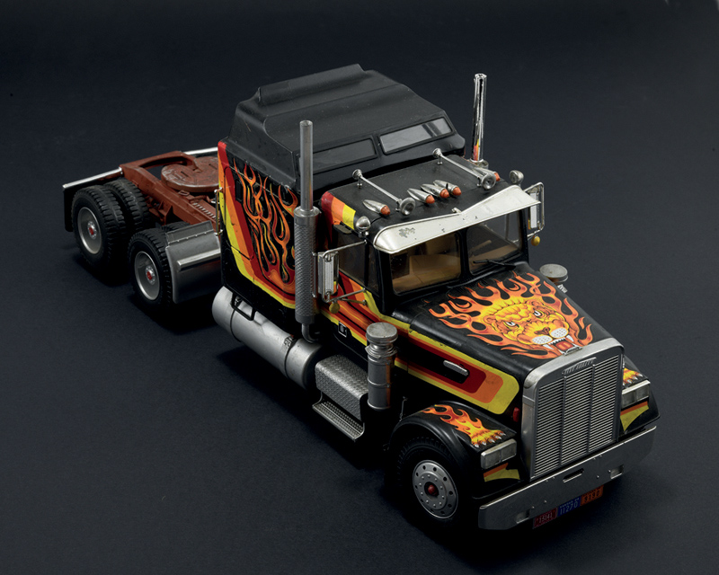 Italeri Freightliner Aeodyne 1/24