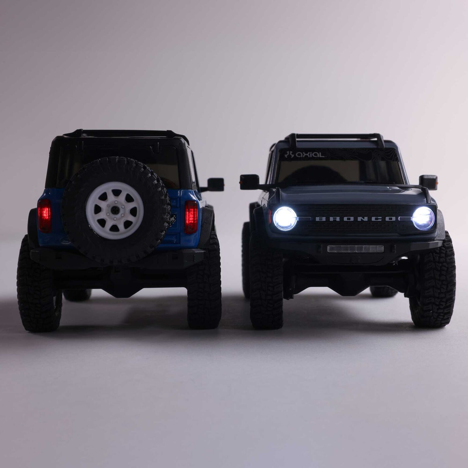 Axial SCX30 Ford Bronco 4X4 RTR Brushed Rock Crawler (Battery & Charger Included) Gray 1/30