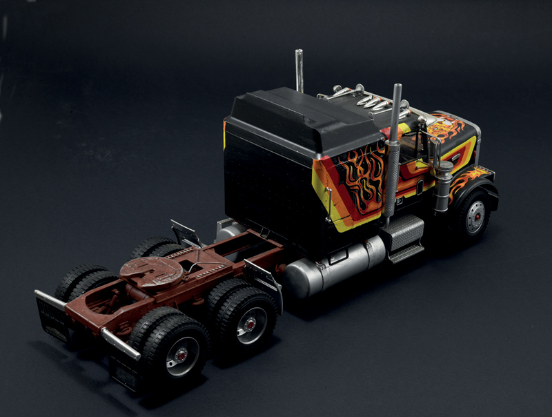 Italeri Freightliner Aeodyne 1/24