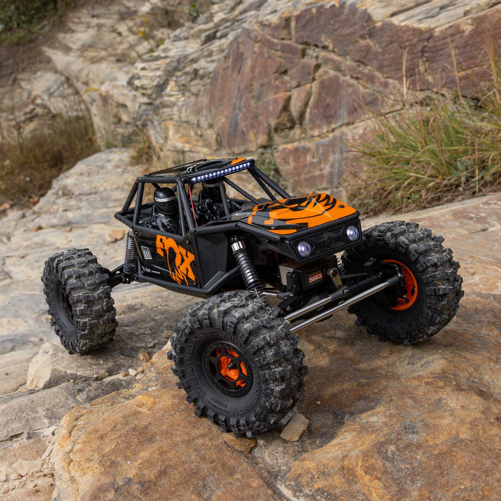 Axial UTB10 Capra 1.9 4WS 4X4 Unlimited Trail Buggy Brushed RTR 1/10 Orange
