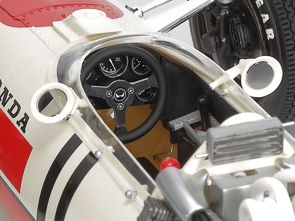 Tamiya Honda RA273 met Photo Etched Parts 1/12
