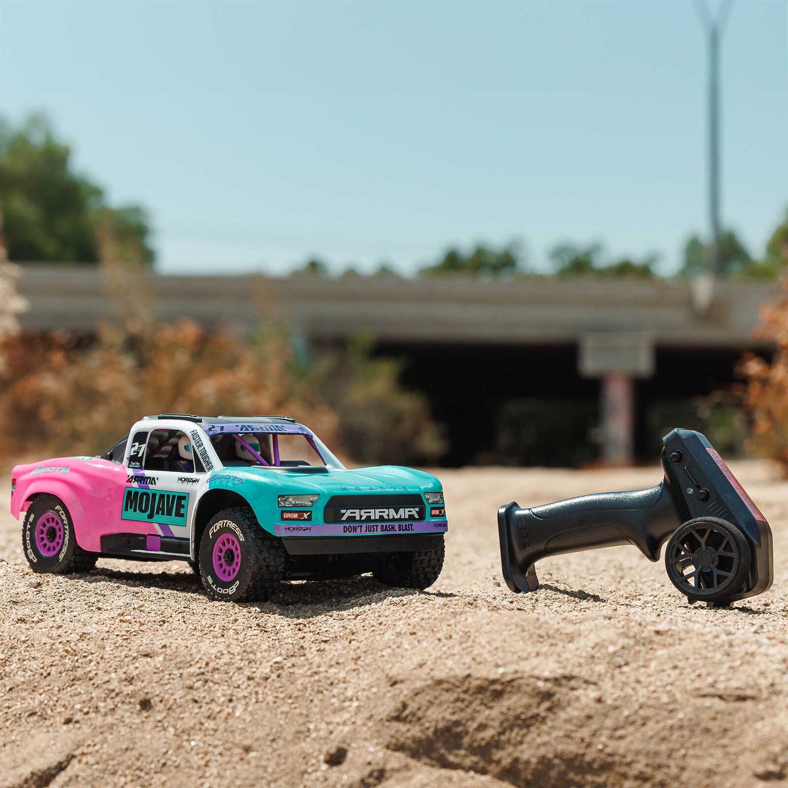 Arrma Mojave Grom 223S DSC 4X4 RTR Brushless Desert Truck, Teal (Battery & Charger Included) 1/16