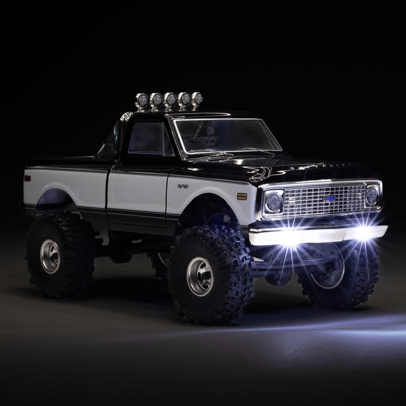 Axial SCX24 1967-1972 Chevrolet C10 4WD Truck Brushed RTR Black/White 1/24