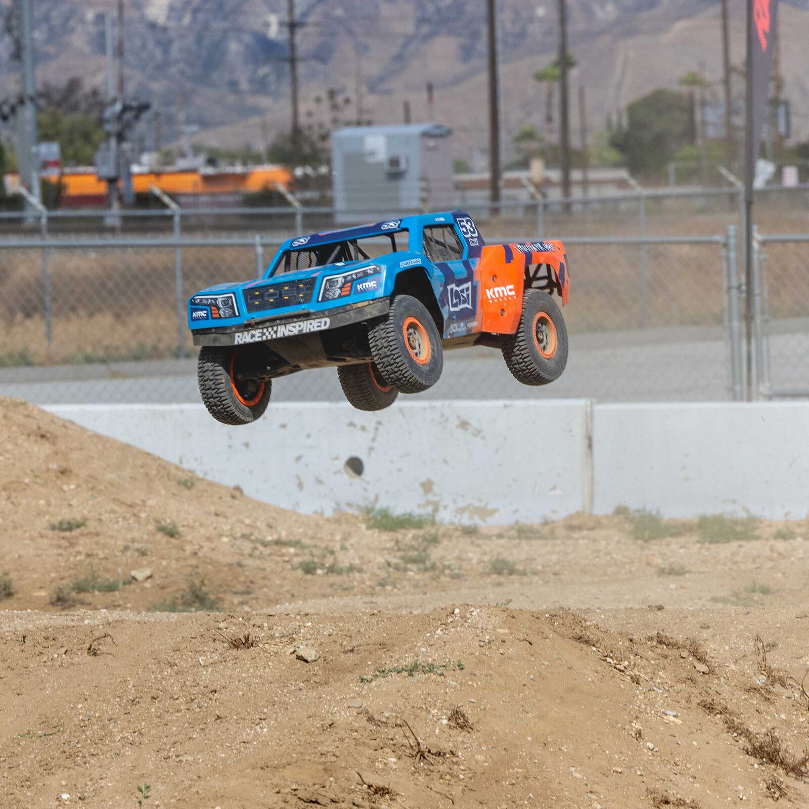 Losi 5IVE-TE 3.0 Electric 4WD Desert Truck RTR 1/5