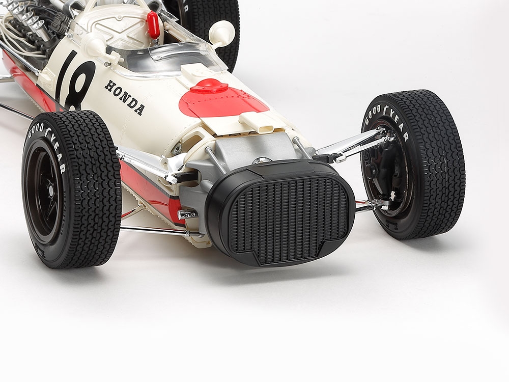 Tamiya Honda RA273 met Photo Etched Parts 1/12
