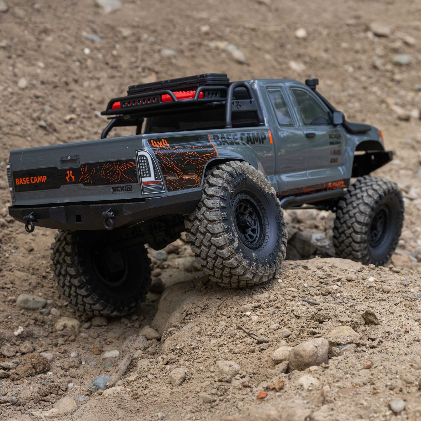 Axial SCX10 III Base Camp 4X4 RTR Brushed Rock Crawler Gray 1/10