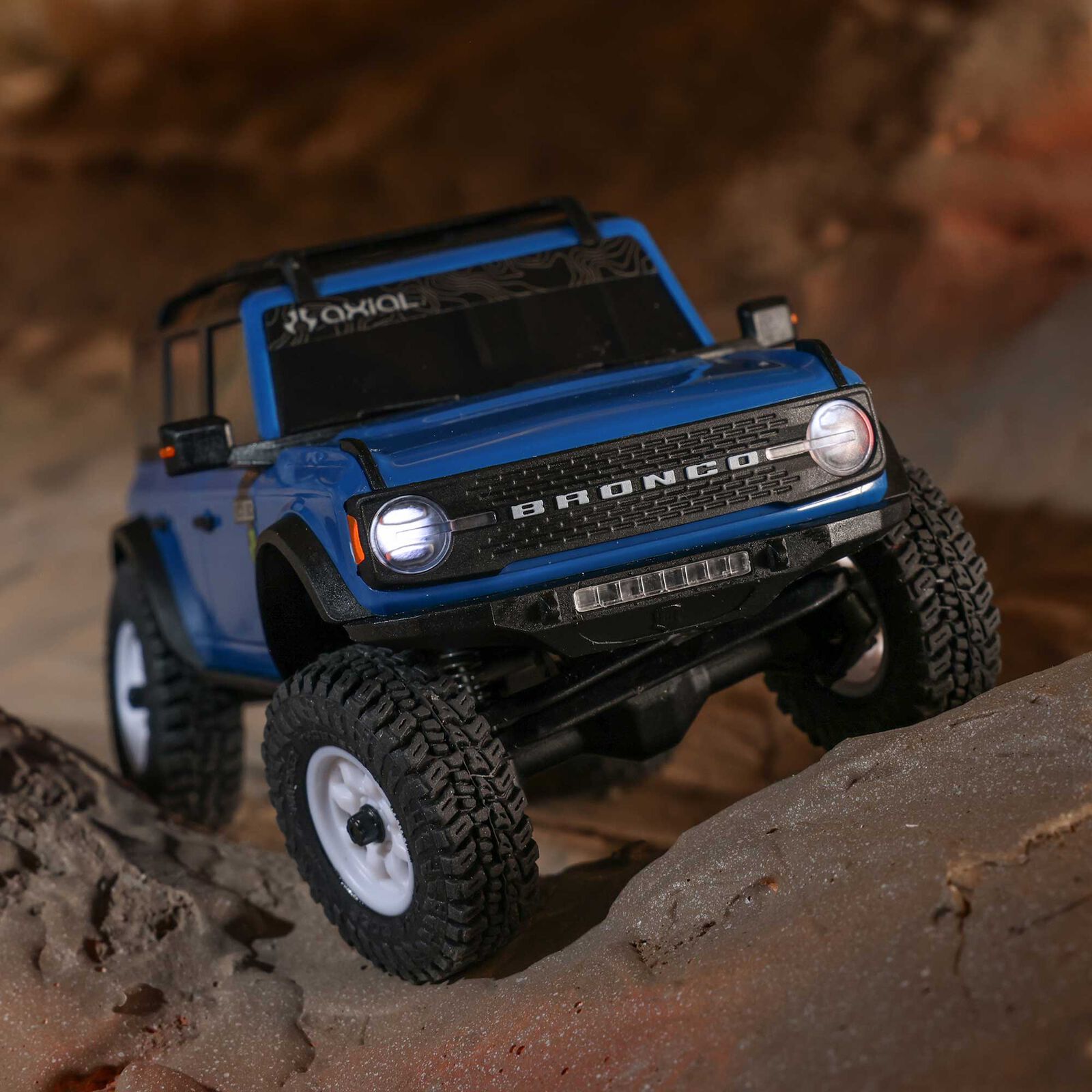 Axial SCX30 Ford Bronco 4X4 RTR Brushed Rock Crawler (Battery & Charger Included), Blue 1/30