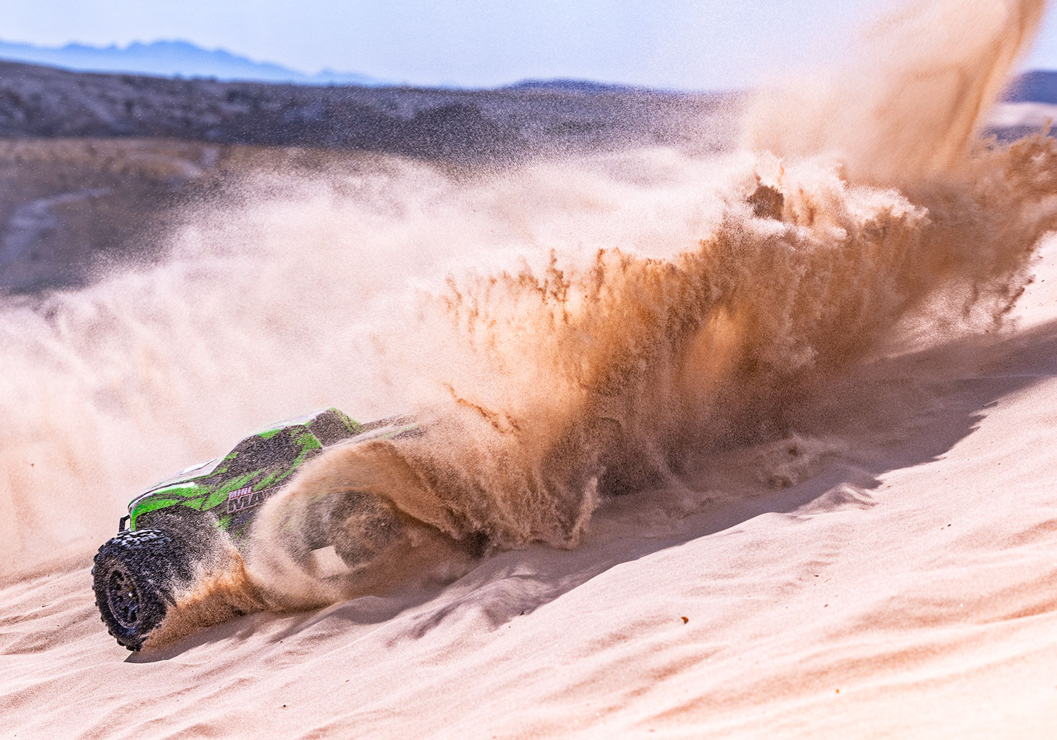 Traxxas Mini Maxx BL-2s TQ 4X4 RTR Brushless Monster Truck 1/16 Green