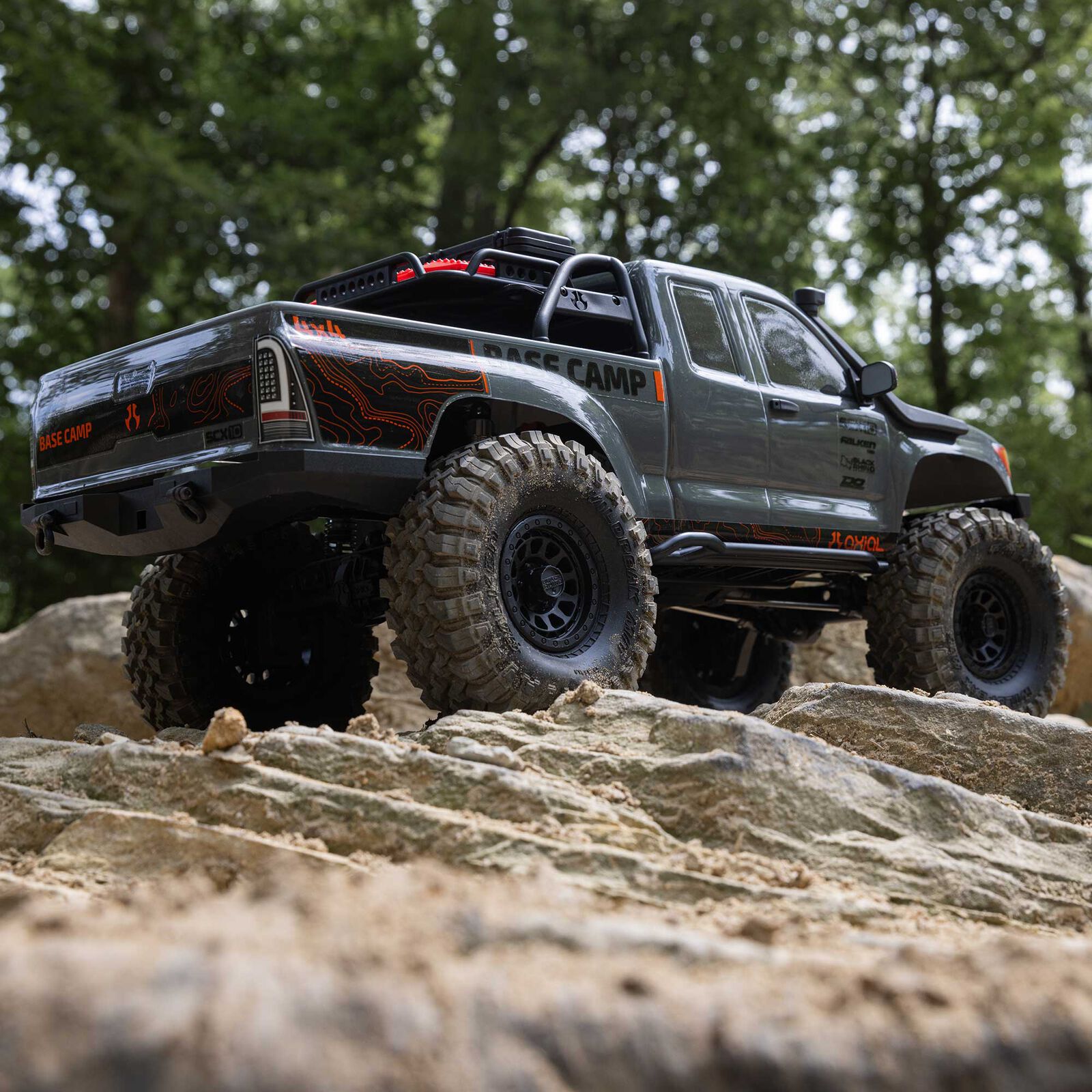 Axial SCX10 III Base Camp 4X4 RTR Brushed Rock Crawler Gray 1/10