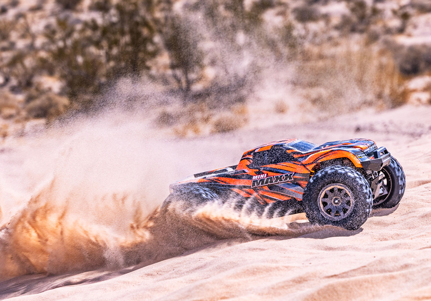 Traxxas Mini Maxx BL-2s TQ 4X4 RTR Brushless Monster Truck 1/16 Green