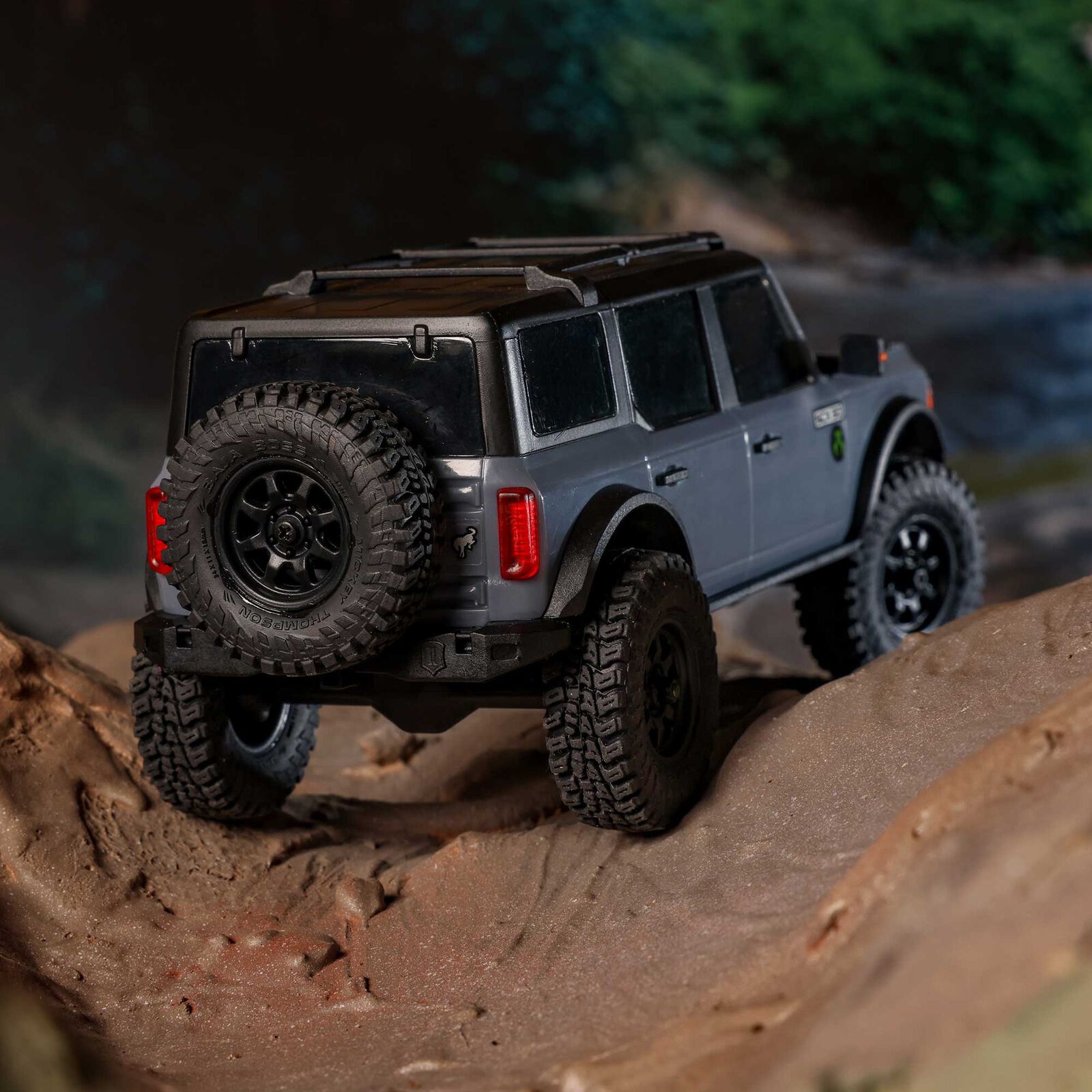 Axial SCX30 Ford Bronco 4X4 RTR Brushed Rock Crawler (Battery & Charger Included) Gray 1/30