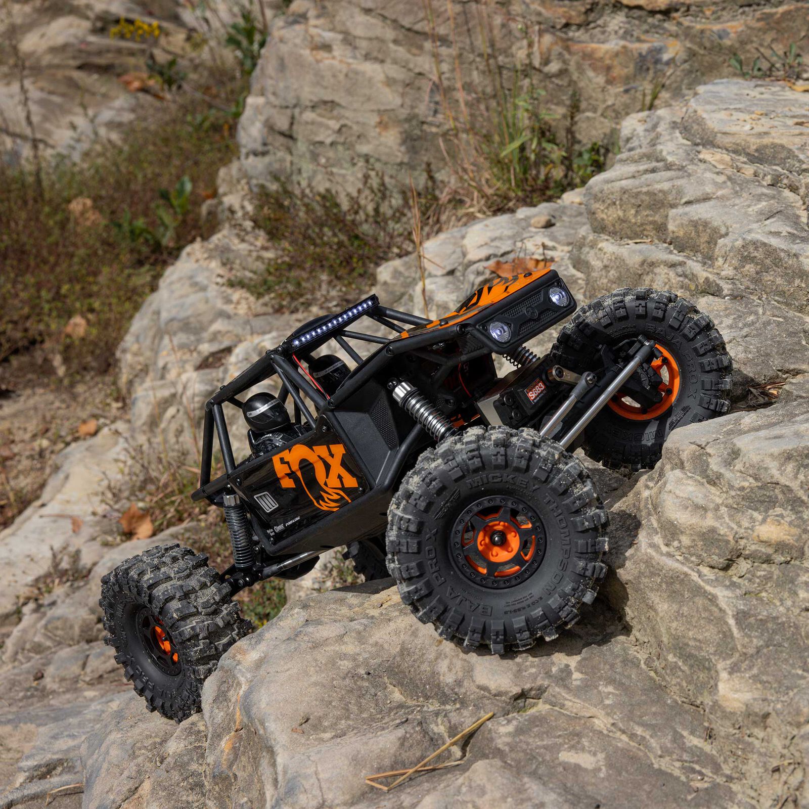 Axial UTB10 Capra 1.9 4WS 4X4 Unlimited Trail Buggy Brushed RTR 1/10 Orange