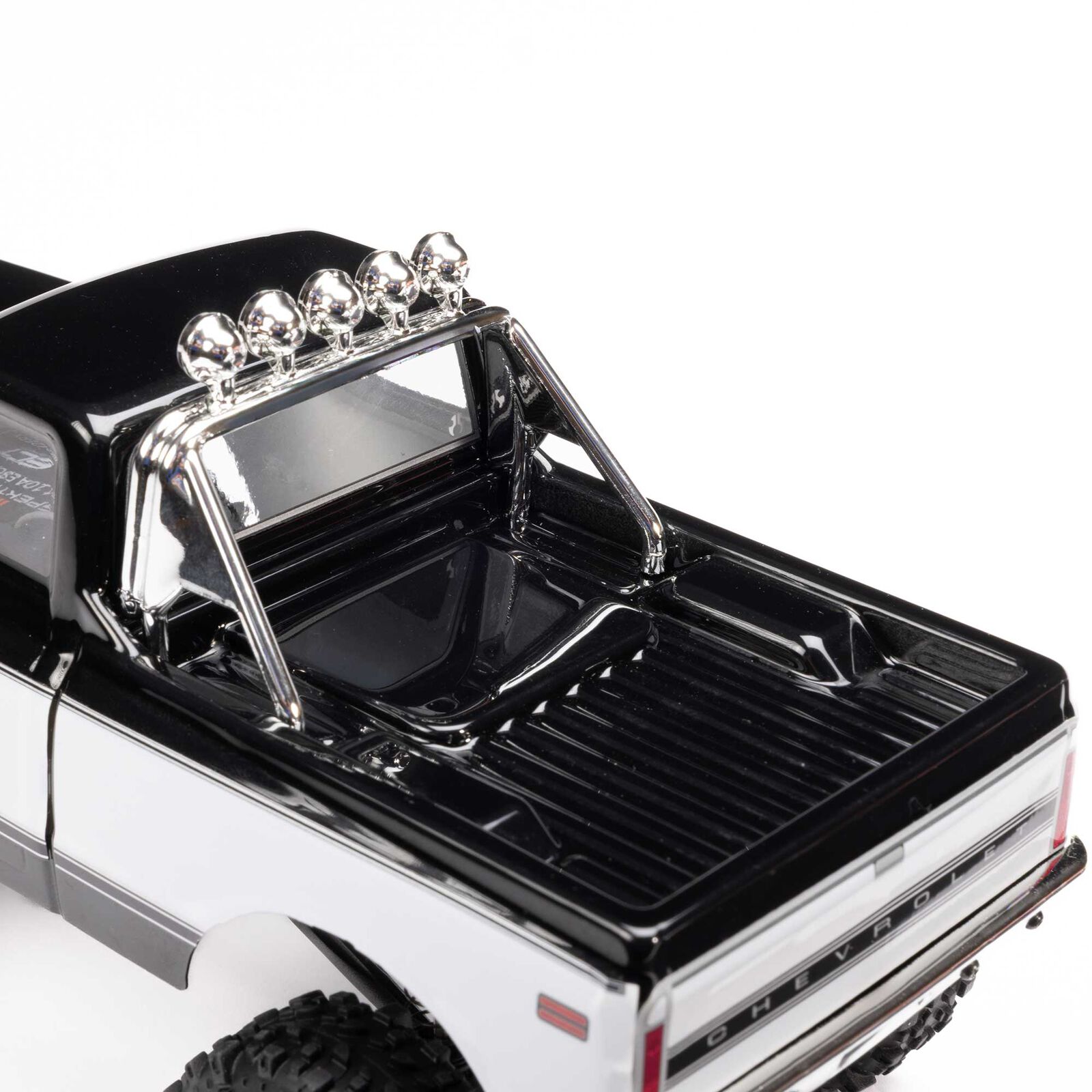 Axial SCX24 1967-1972 Chevrolet C10 4WD Truck Brushed RTR Black/White 1/24