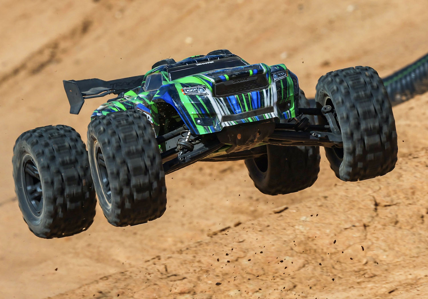 Traxxas Sledge V2 Belted Brushless 6S Off-Road Truggy 1/8 4WD TSM RTR Green Summer Sale