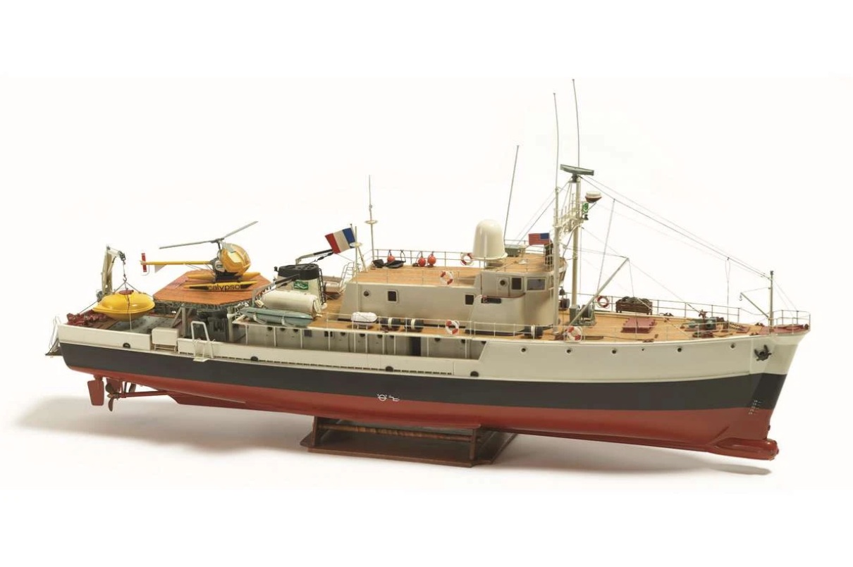 Billing Boats Calypso Ocean Research Vessel (red hat edition) 1/45