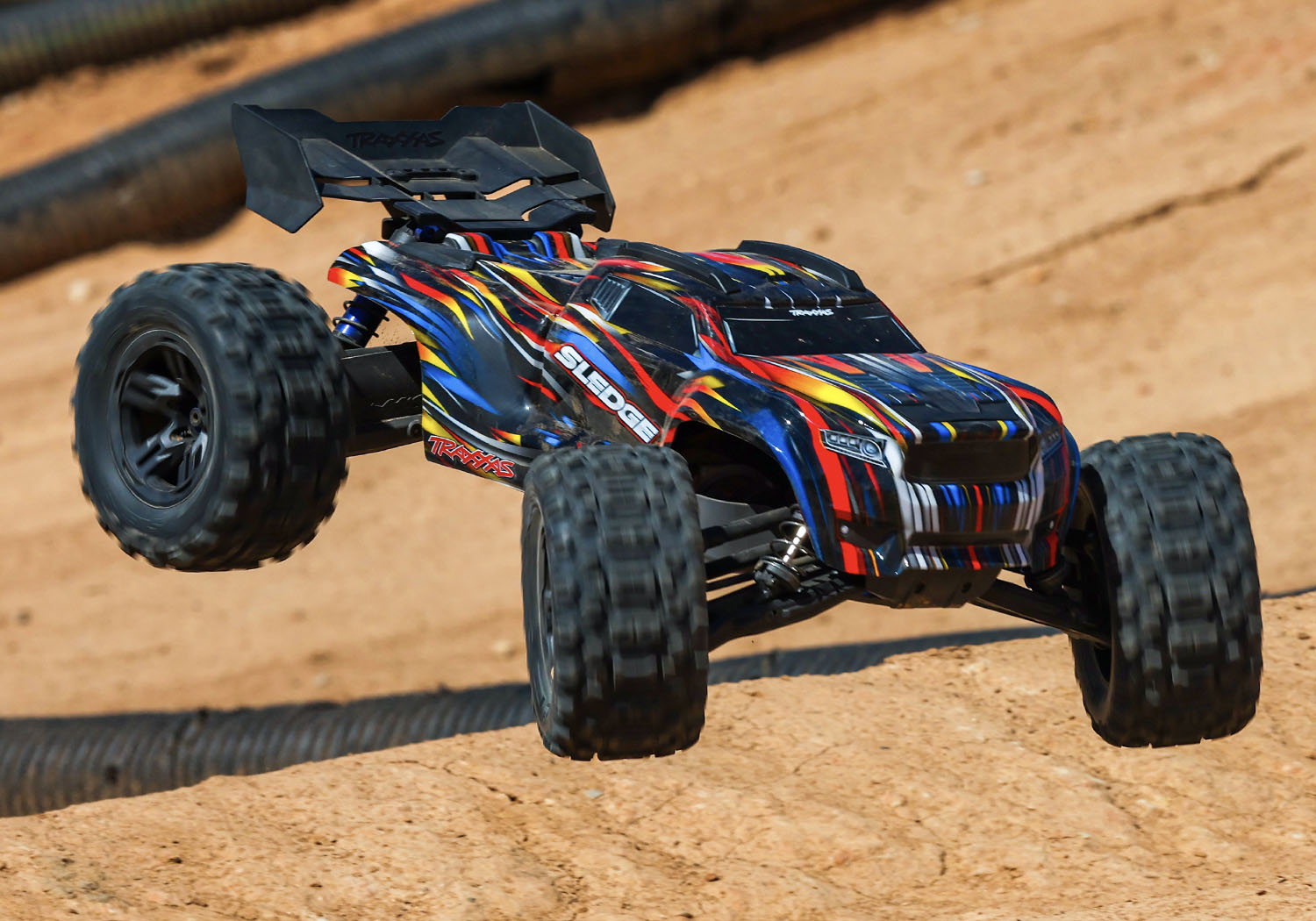 Traxxas Sledge V2 Belted Brushless 6S Off-Road Truggy 1/8 4WD TSM RTR Blue Summer Sale